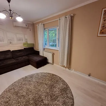 Apartament Aviatiei Near Caramfil Street
